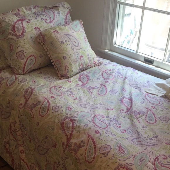 Twin Patterned Comforter - Picture 1 of 10